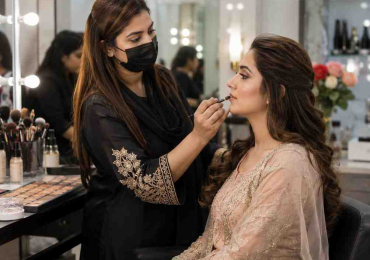 Professional Ladies Beauty Salon in DHA Karachi